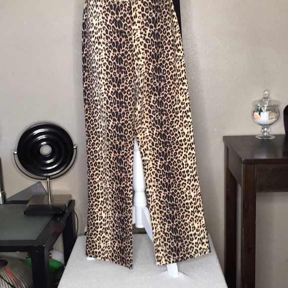 Cheetah print Pants - Picture 2 of 6